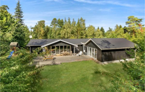 5 Bedroom Awesome Home In Væggerløse